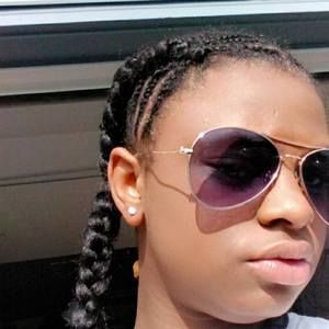 Meet your Posher, Staniyah